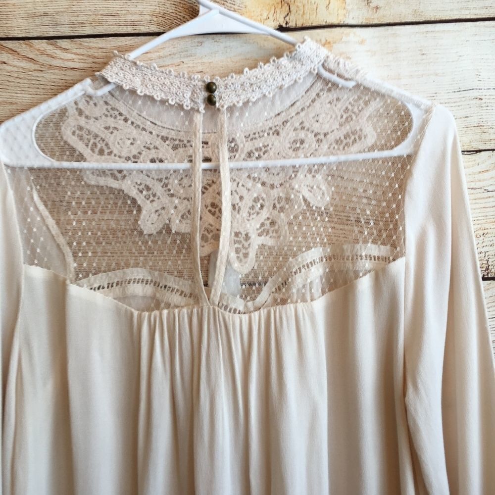 CLOVER + SCOUT LACE DETAIL TOP IN CREAM - Picture 7 of 9